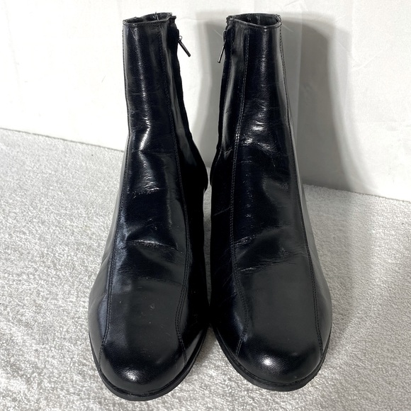 Vintage Florsheim Black Leather Round Toe Ankle Boots 10.5D - Picture 2 of 12